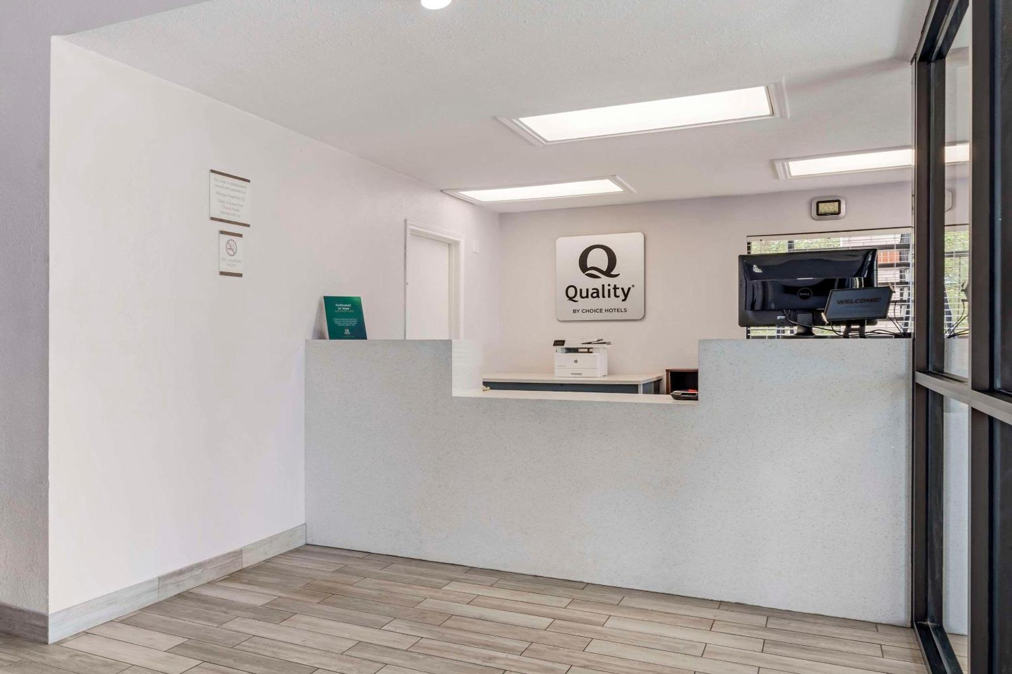 Americas Best Value Inn New Boston Exterior foto