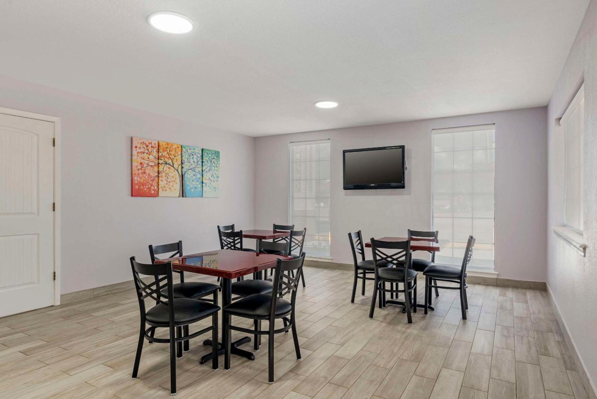 Americas Best Value Inn New Boston Exterior foto