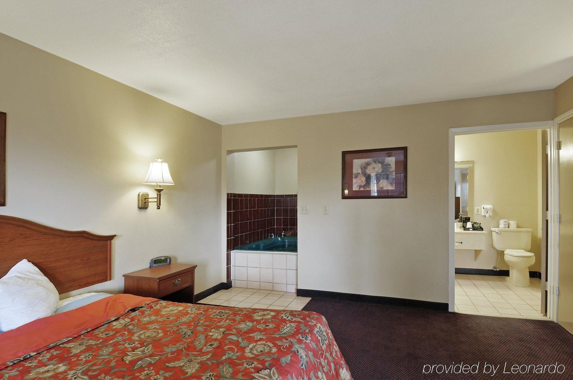 Americas Best Value Inn New Boston Exterior foto