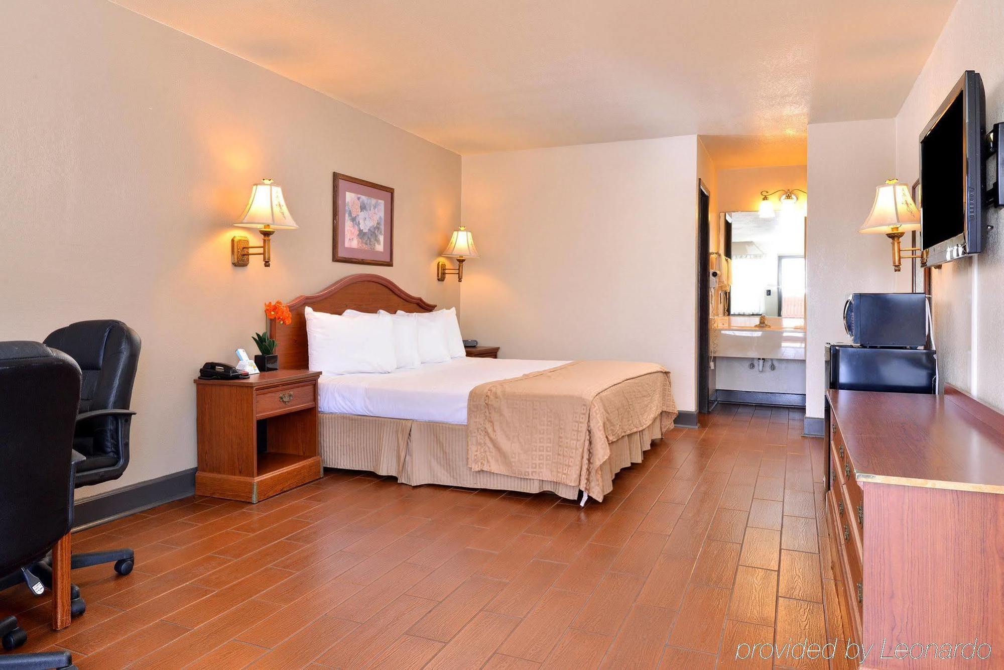 Americas Best Value Inn New Boston Exterior foto